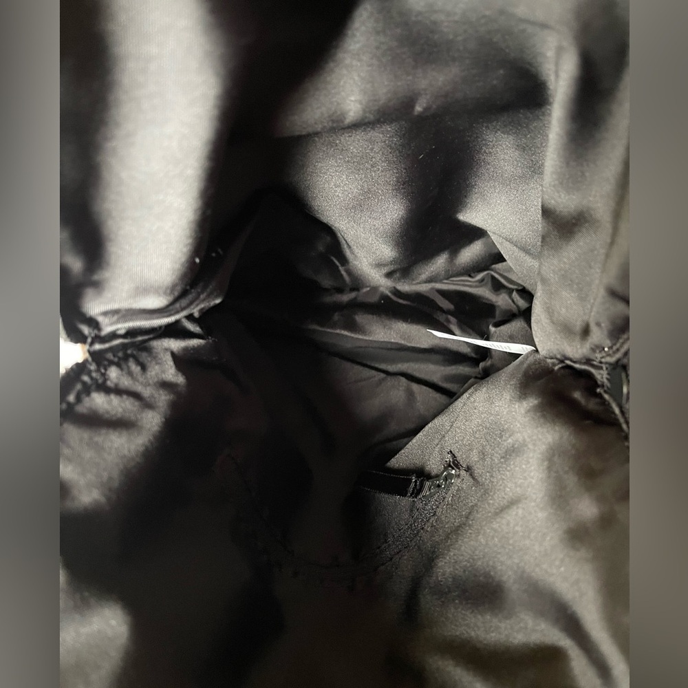 Lululemon All Night Festival Bag Vol 5 L in Angel Wing - Picture 11 of 13